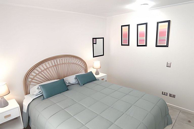 Smart Host Rentals- Vista al mar y Faro, La Serena