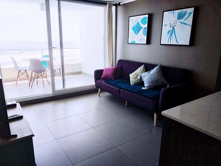 ¡Bienvenido a tu hogar frente al mar!