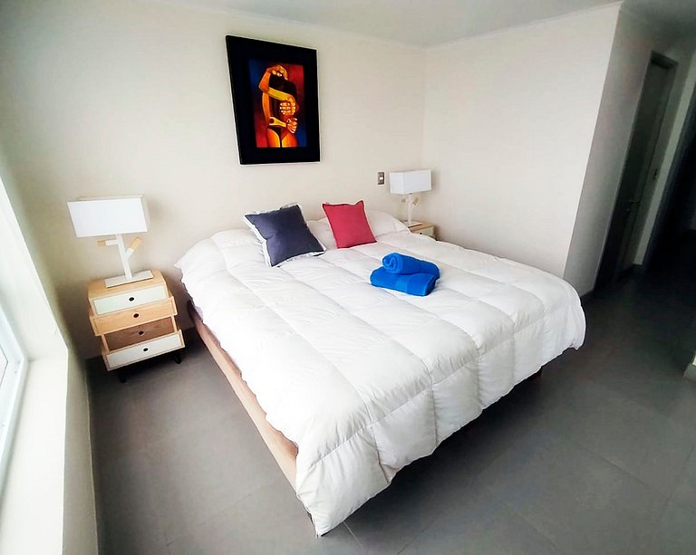 Smart Host Rentals- Estilo y espacio frente al mar