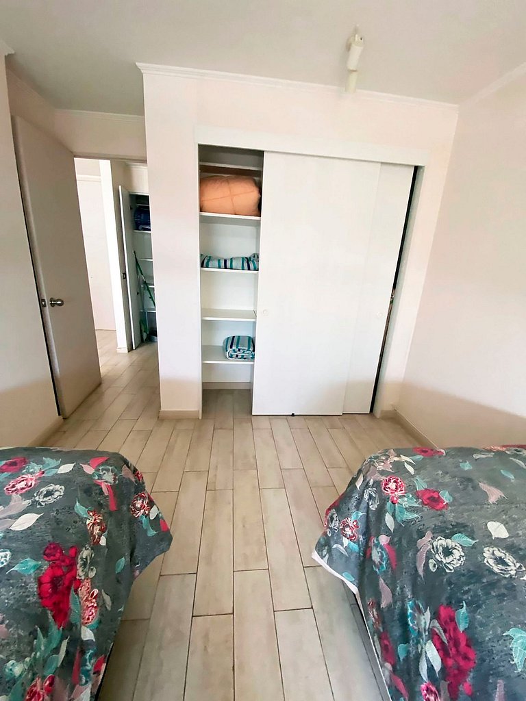 Smart Host Rentals - Style and Comfort by the Sea