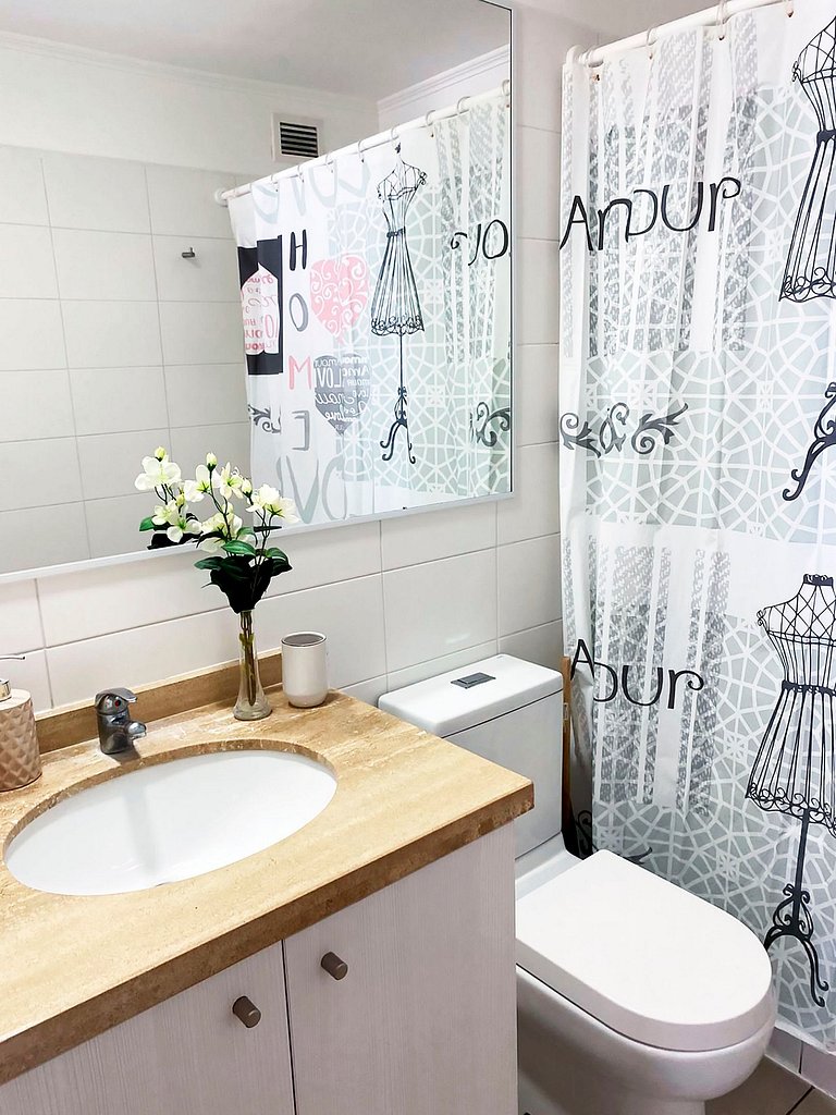 Smart Host Rentals - Estilo e Conforto à Beira-Mar