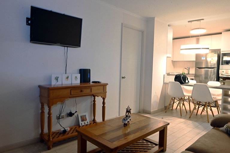 Smart Host Rentals - Style and Comfort by the Sea