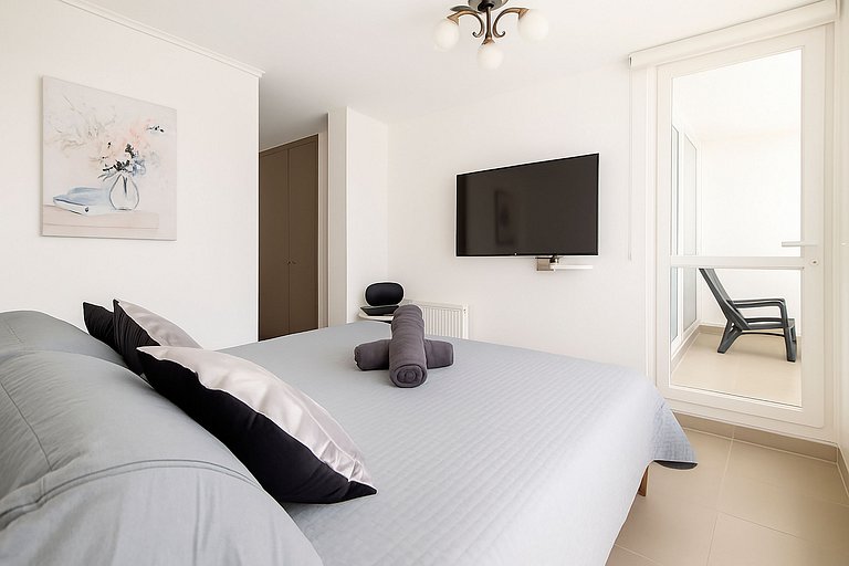 Smart Host Rentals - Seaside getaway