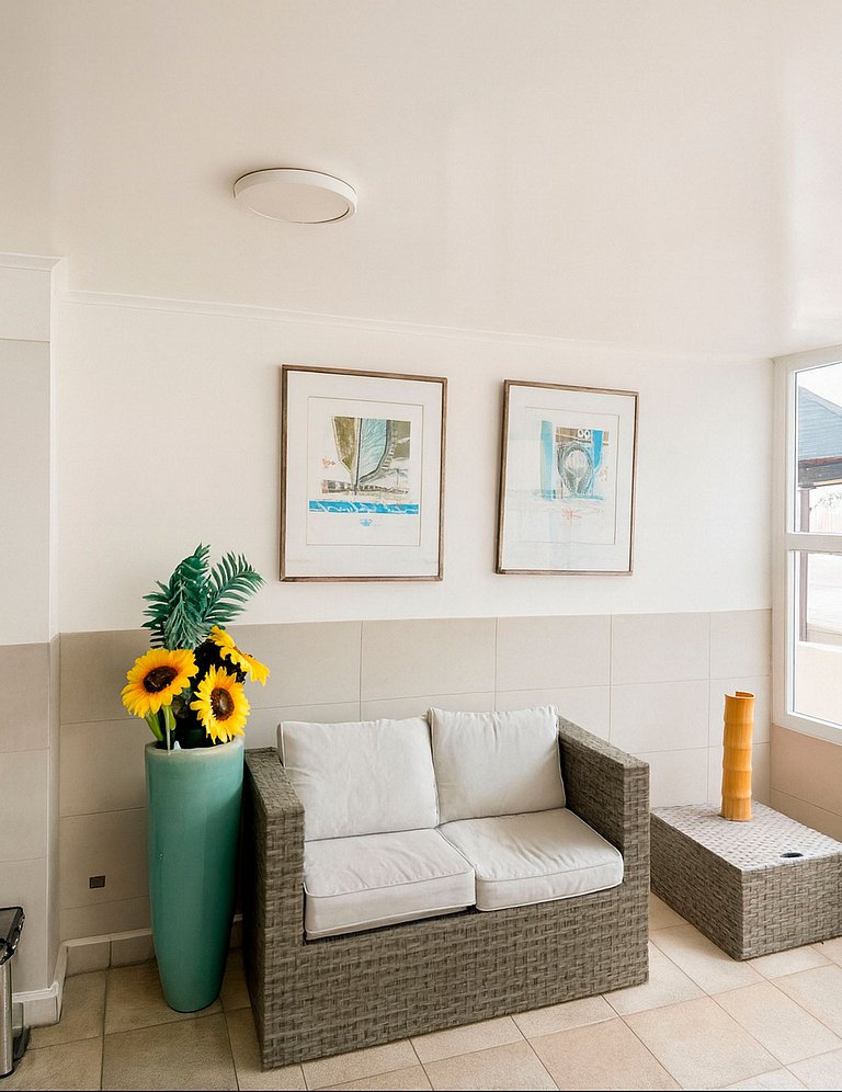 AQUA – Sea, Space, Views and Premium Amenities