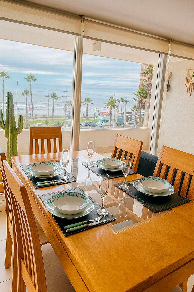 AQUA – Sea, Space, Views and Premium Amenities