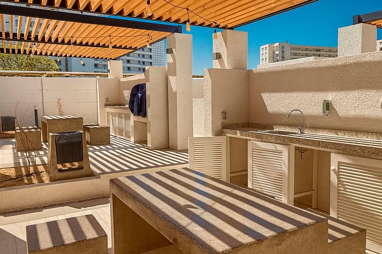 AQUA – Sea, Space, Views and Premium Amenities