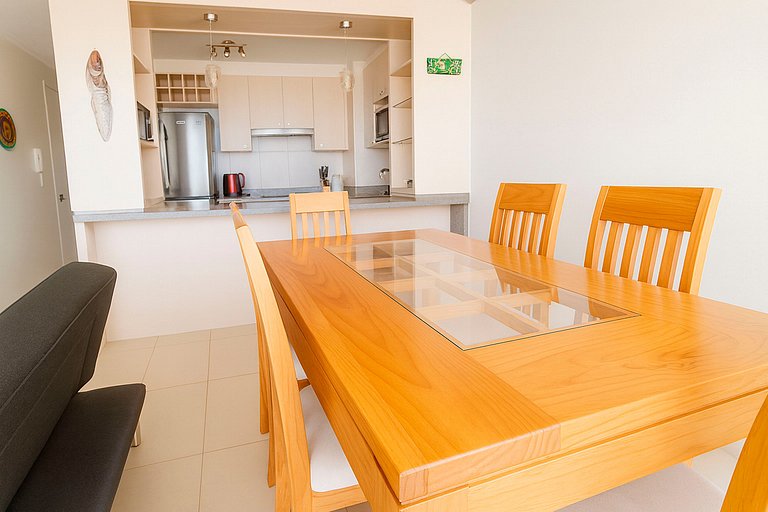 AQUA – Sea, Space, Views and Premium Amenities