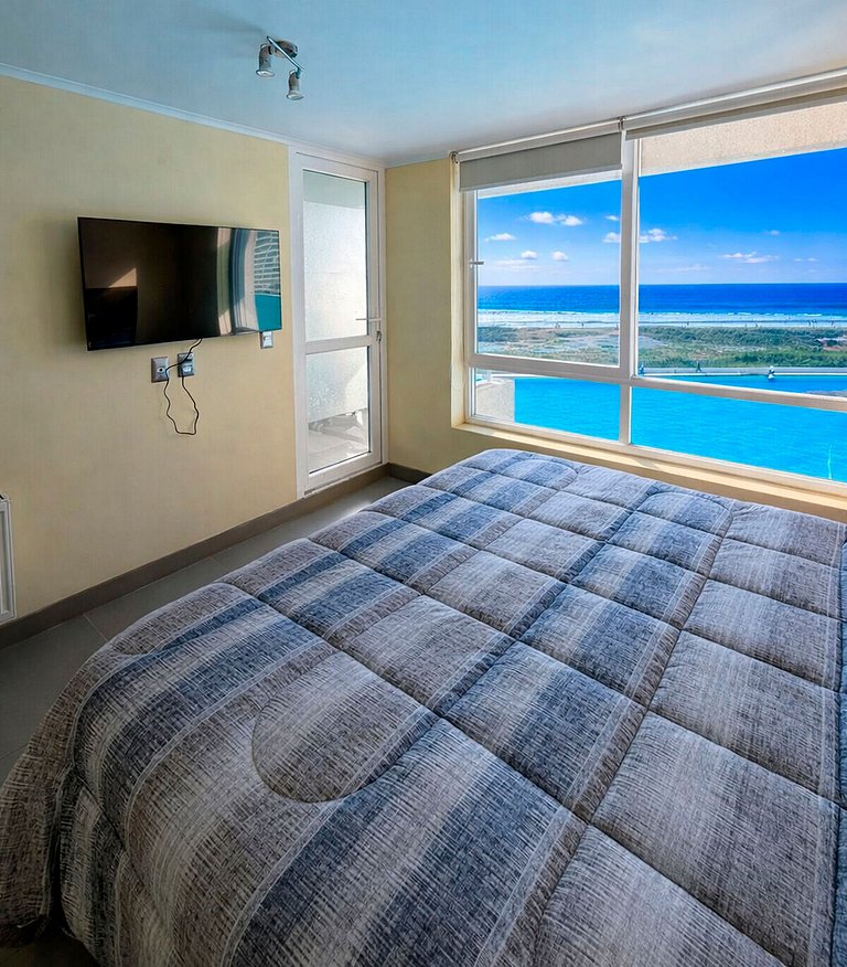 Sea, Space and Relaxation – Laguna del Mar