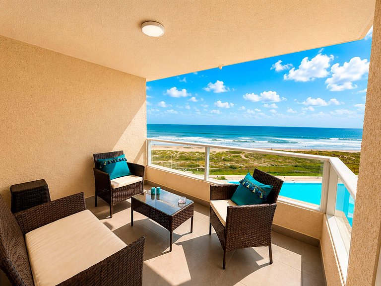 Laguna del Mar - Frontline & Full Ocean View