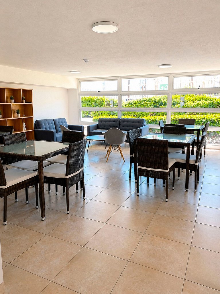 Smart Host Rentals - Estilo e Conforto à Beira-Mar